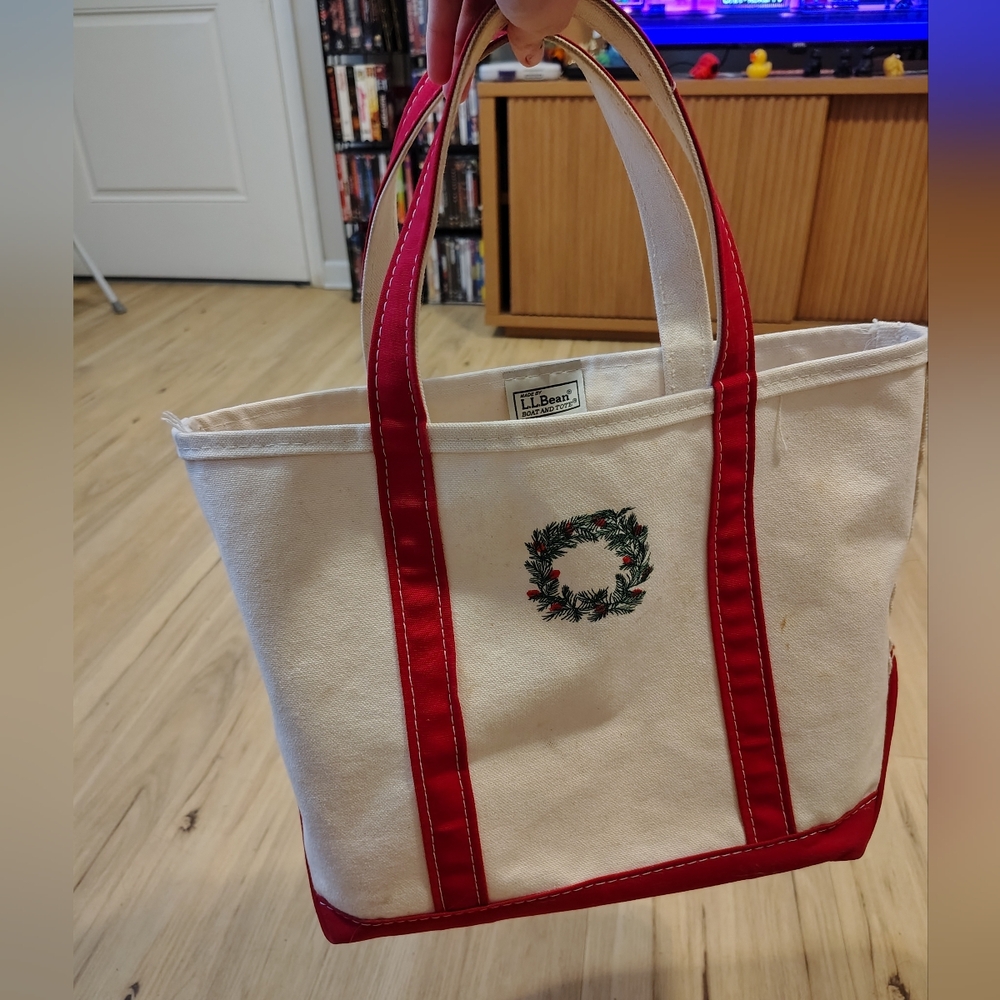 L.L. Bean Boat And Tote - Picture 4 of 8